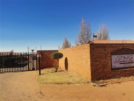 3 Bedroom Cluster in Protea Glen