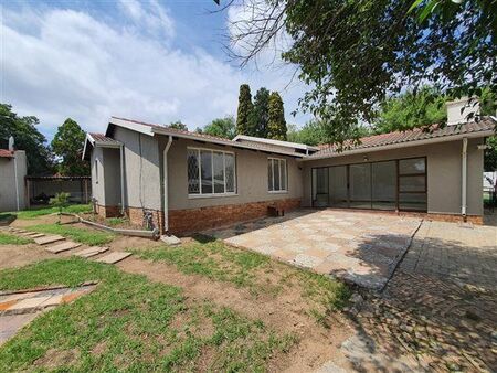 1 Bedroom House in Bloubosrand
