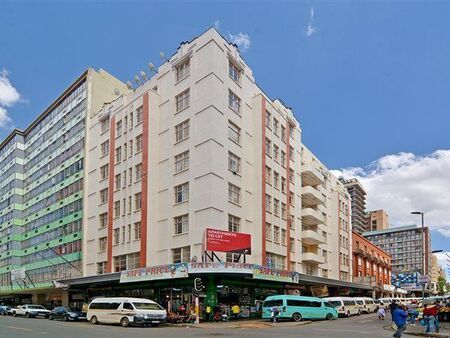1 Bedroom Apartment in Joubert Park