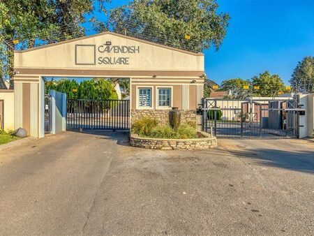 4 Bedroom Cluster in Douglasdale
