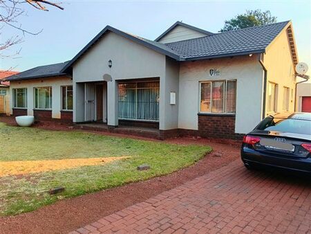 3 Bedroom House in Leondale