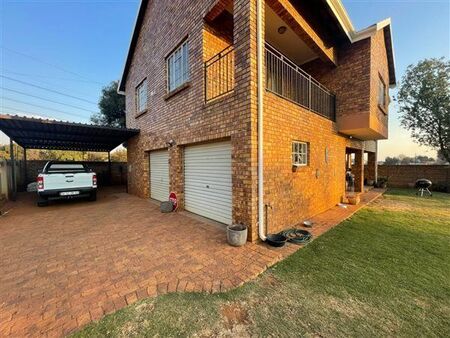 3 Bedroom House in Benoni Ah