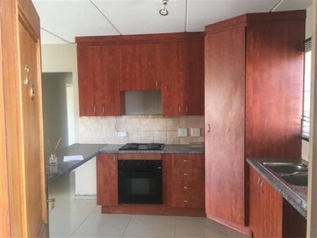 3 Bedroom Apartment in Benoni Ah