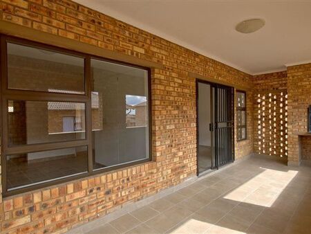2 Bedroom Apartment in Raslouw