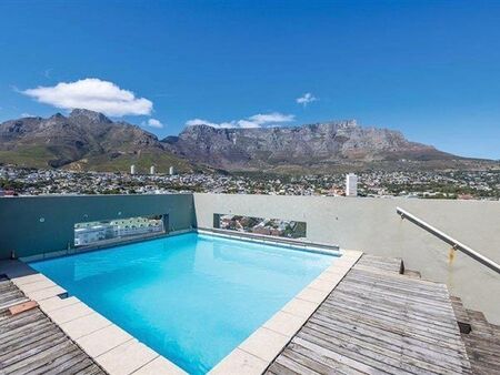 2 Bedroom Flat in Cape Town City Centre