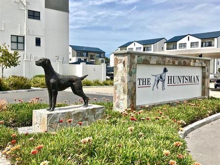 3 Bedroom Apartment in Somerset West Central