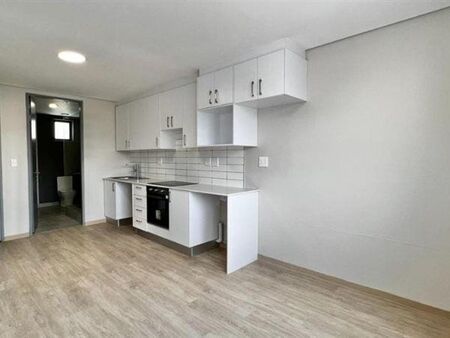1 Bedroom Apartment in Somerset West Central