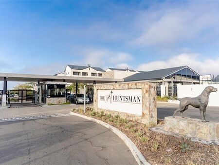 1 Bedroom Apartment in Somerset West Central