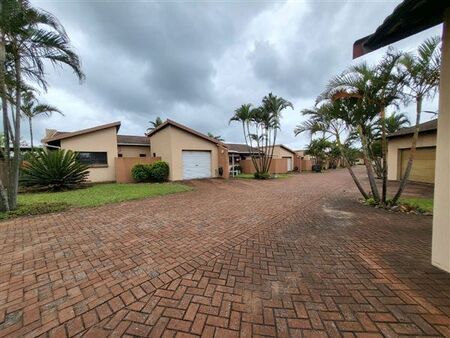 2 Bedroom Townhouse in Veld En Vlei