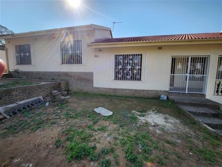 3 Bedroom House in Malvern