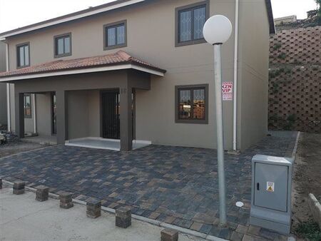 3 Bedroom Apartment in Northcroft