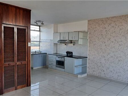 3 Bedroom Apartment in Essenwood