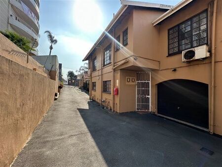 3 Bedroom Apartment in Morningside