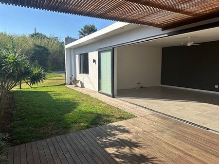 3 Bedroom House in Sheffield Beach