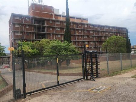 2 Bedroom Apartment in Kwaggasrand