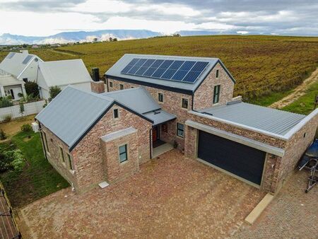 2 Bedroom House in Riebeek Kasteel