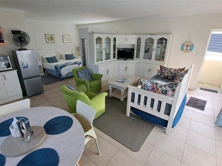 1 Bedroom Apartment in Hermanus Heights