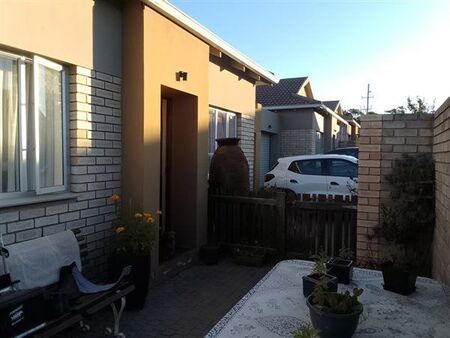 3 Bedroom House in Mooikloof Country Estate