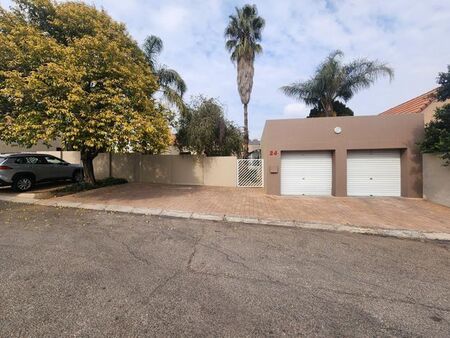 3 Bedroom house to rent in Sunninghill, Sandton