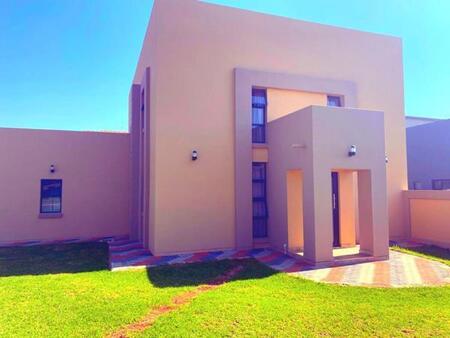 4 Bedroom House in Derdepoort