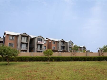 2 Bedroom Apartment in Kameeldrift East