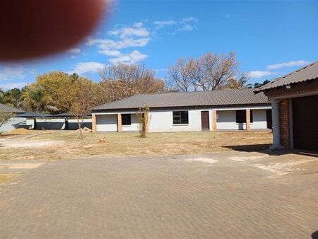 1 Bedroom Apartment in Kameeldrift East