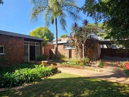 4 Bedroom House in Garsfontein