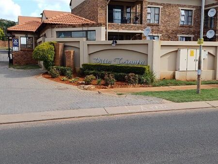 2 Bedroom Apartment in Magalieskruin