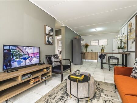 2 Bedroom Apartment in Linbro Park