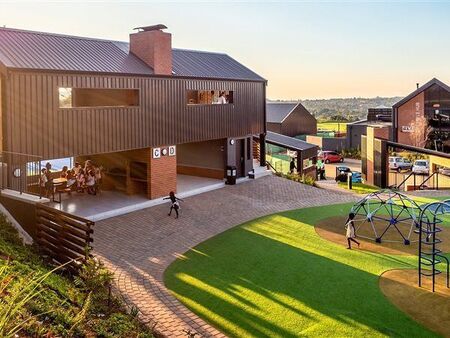 3 Bedroom Apartment in Fairland