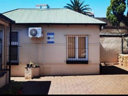 1 Bedroom House in Auckland Park