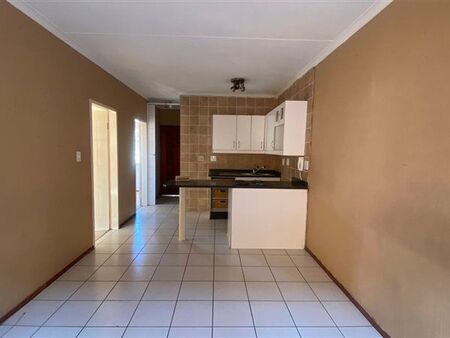2 Bedroom Apartment in Bezuidenhout Valley