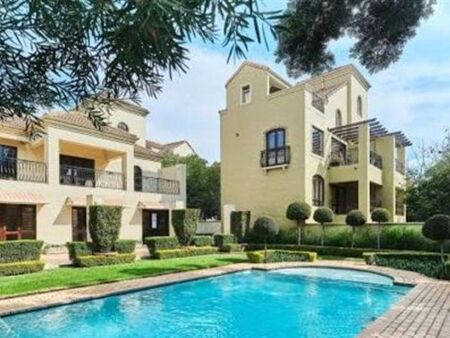 2 Bedroom Apartment in Douglasdale