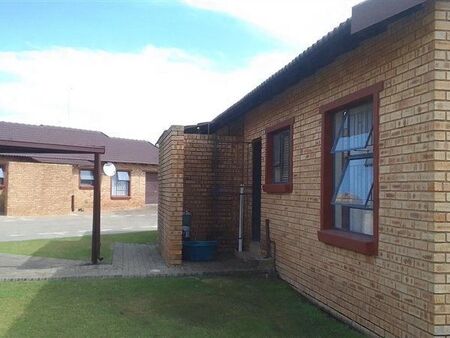 2 Bedroom Townhouse in Riversdale