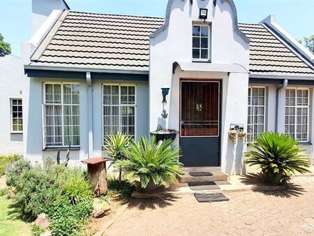 2 Bedroom House in Kookrus