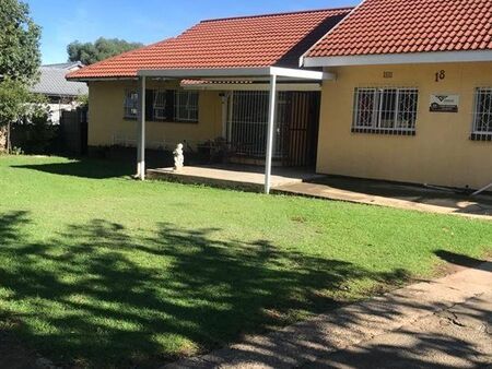 3 Bedroom House in Elspark