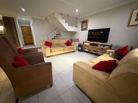 3 Bedroom Townhouse in Glen Marais