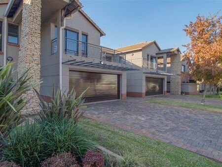 3 Bedroom Apartment in Ebotse Estate