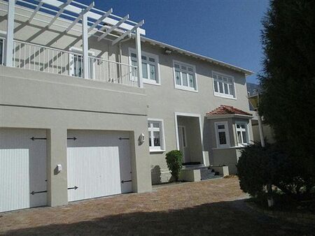 4 Bedroom House in Claremont Upper