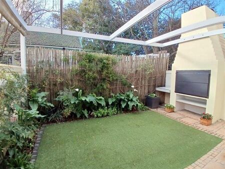 3 Bedroom Townhouse in Rondebosch