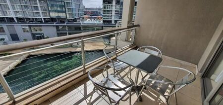 Studio Apartment in Foreshore