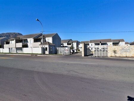 2 Bedroom Apartment in Paarl