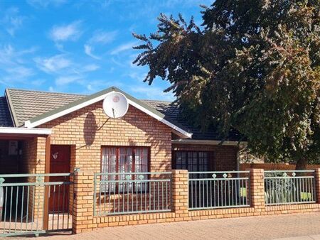 2 Bedroom House in Kathu