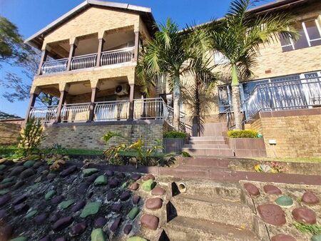 3 Bedroom House in Duffs Road