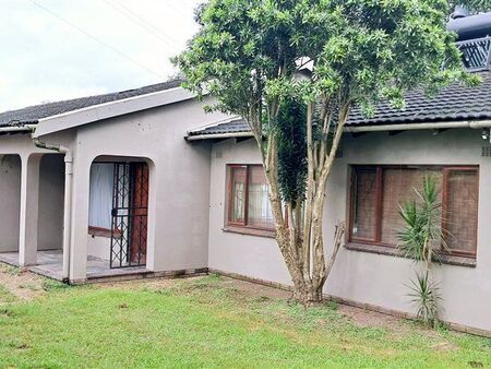 3 Bedroom House in Escombe