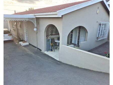 3 Bedroom House in Woodview