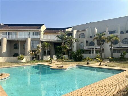 2 Bedroom Apartment in Amanzimtoti