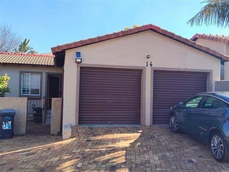 2 Bedroom Townhouse in Honeydew Manor