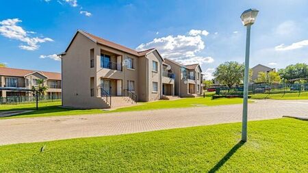 1 Bedroom apartment to rent in Ruimsig, Roodepoort
