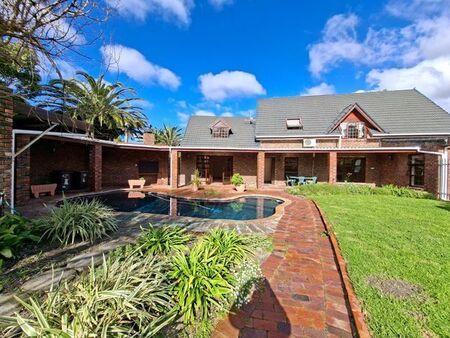 5 Bedroom house to rent in Dreyersdal Estate, Cape Town